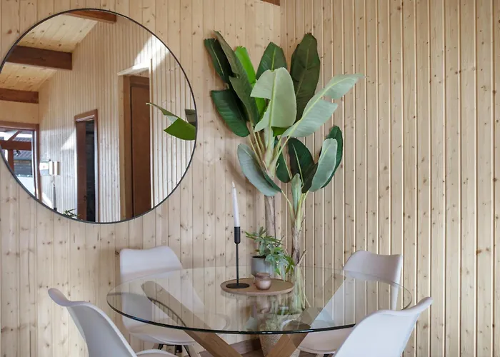 Fatema Conil De La Frontera